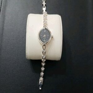 Vintage Avon 1999 Faceted Crystal Stone Bracelet 18mm Quartz Watch Women's NEW